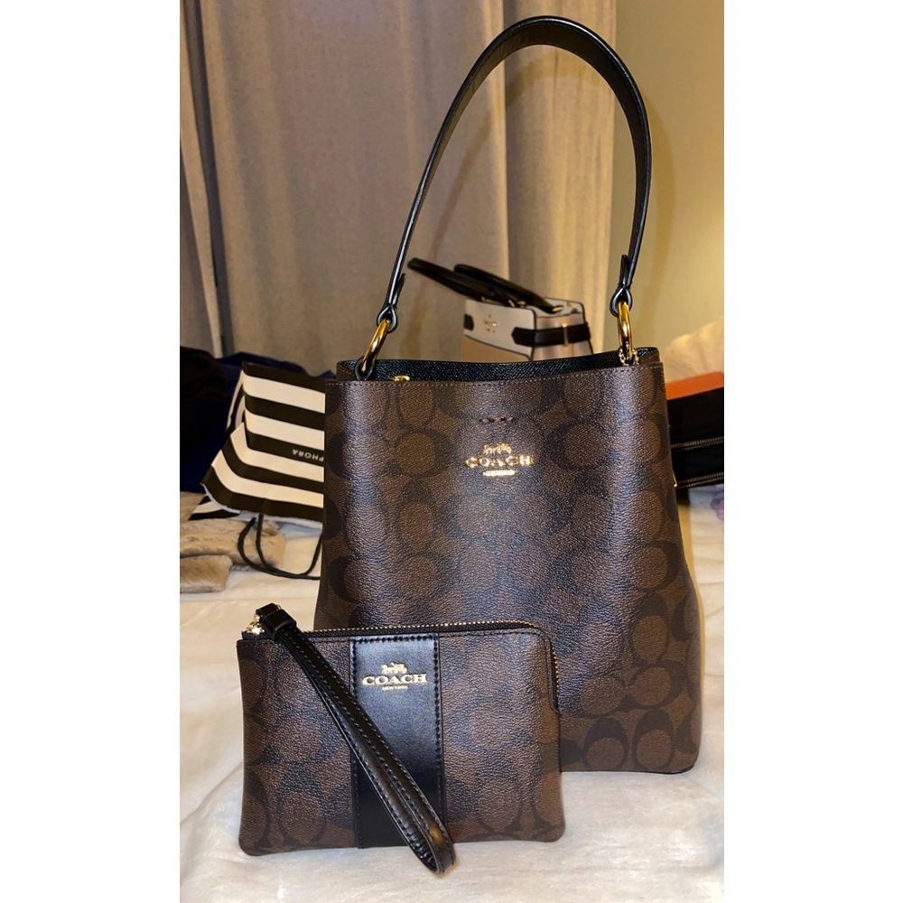 Coach Set